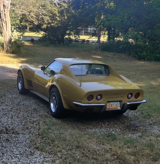 Chevrolet Corvette 1972 image number 7