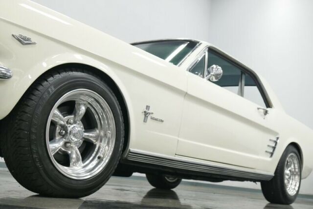 Ford Mustang 1966 image number 23