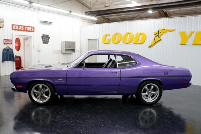 Plymouth Duster 1970 image number 14