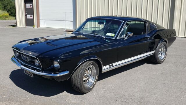 Ford Mustang GT 1967 image number 19