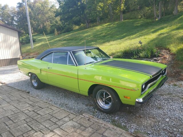 Plymouth Road Runner 1970 image number 1