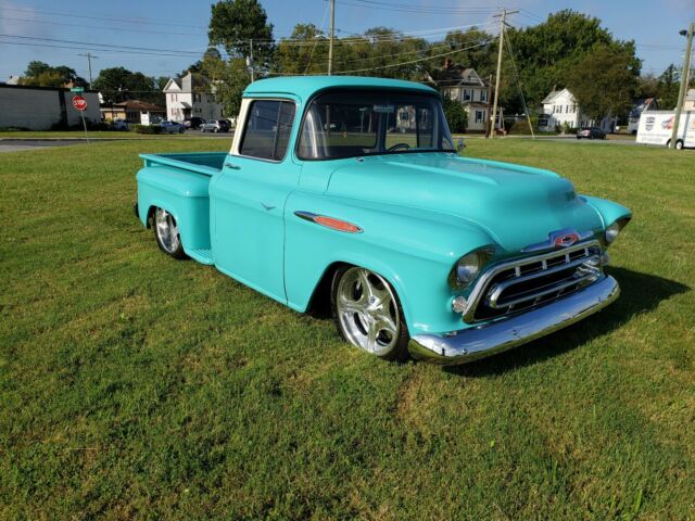 Chevrolet Pickup 1957 image number 12