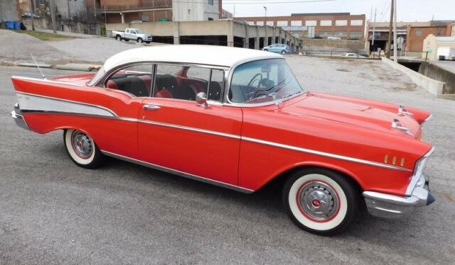 Chevrolet Bel Air/150/210 1957 image number 23