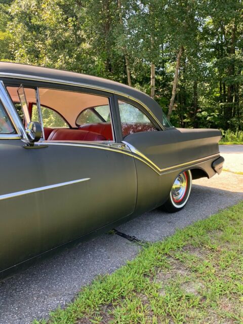 Oldsmobile Eighty-Eight 1957 image number 21