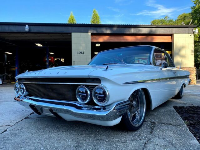 Chevrolet Impala 1961 image number 11