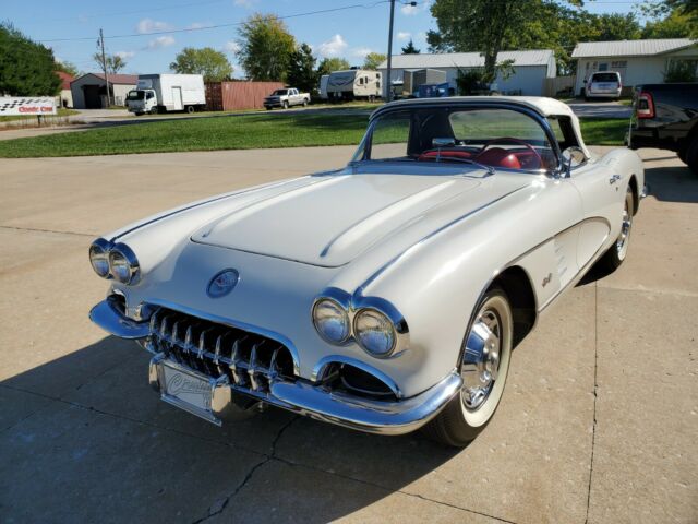 Chevrolet Corvette 1959 image number 0