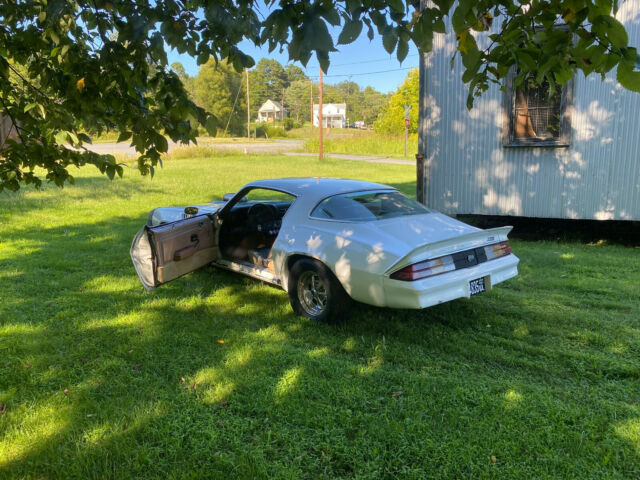 Chevrolet Camaro 1978 image number 14