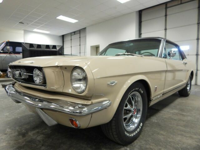 Ford Mustang 1966 image number 0