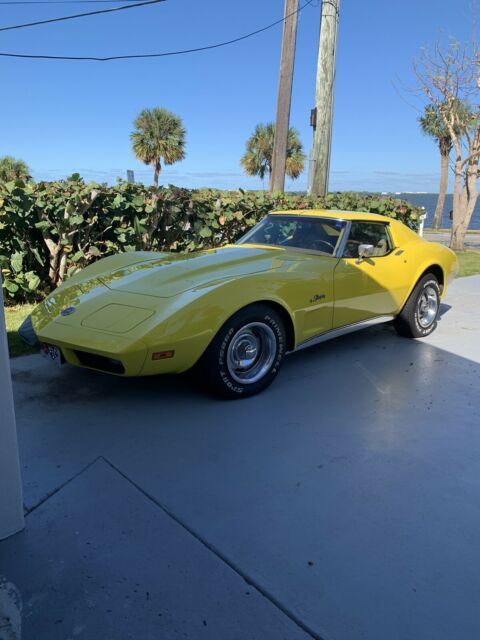 Chevrolet Corvette 1974 image number 4