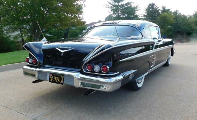 Chevrolet Impala 1958 image number 16