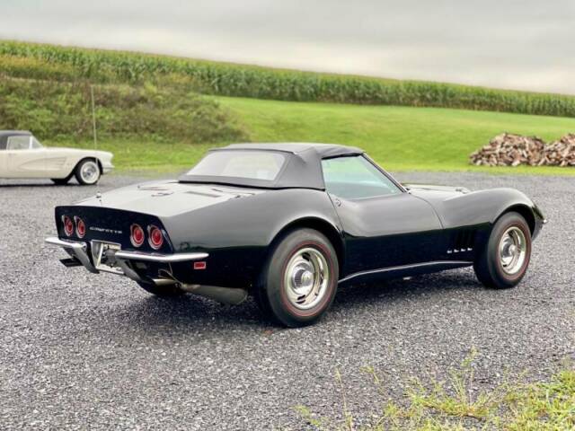 Chevrolet Corvette 1968 image number 18