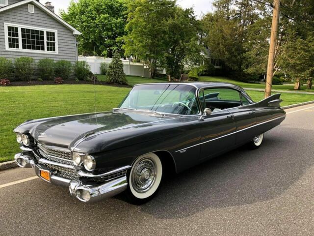 Cadillac DeVille 1959 image number 1