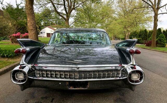 Cadillac DeVille 1959 image number 10