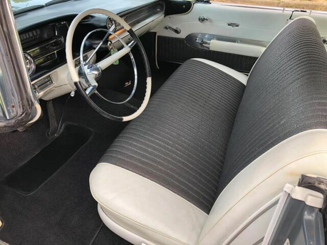 Cadillac DeVille 1959 image number 15