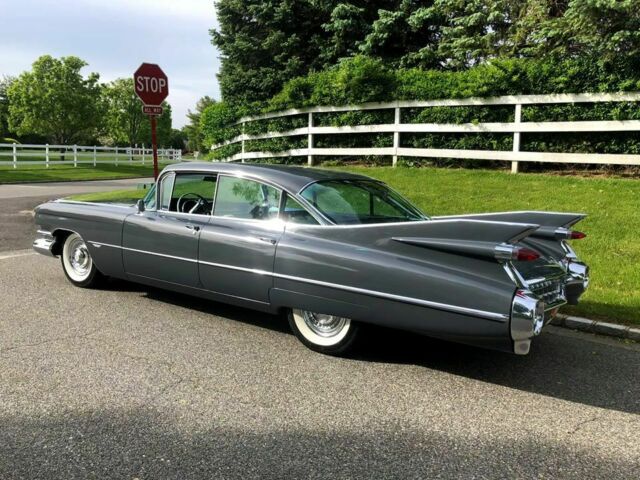 Cadillac DeVille 1959 image number 27