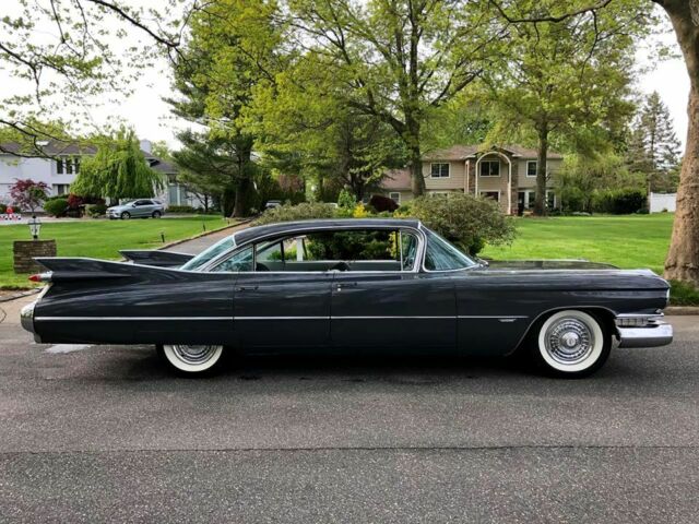 Cadillac DeVille 1959 image number 28