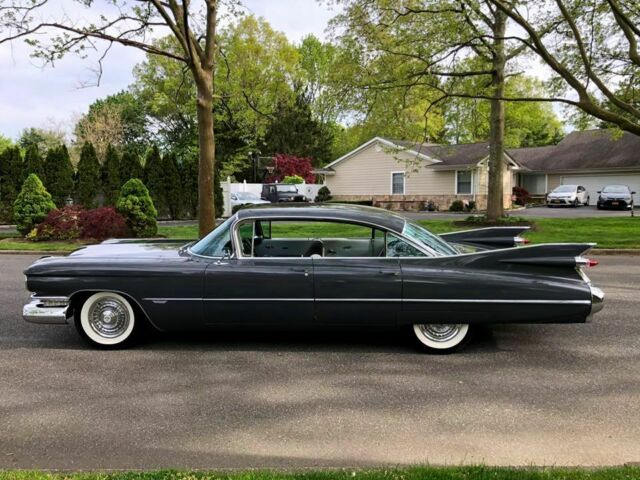 Cadillac DeVille 1959 image number 30