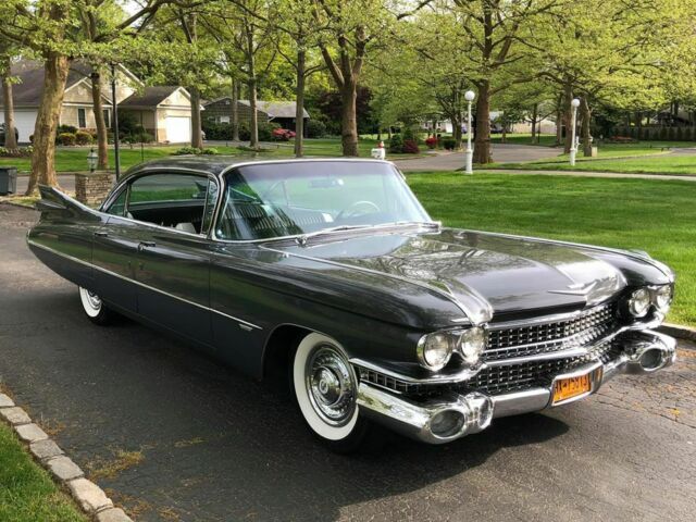 Cadillac DeVille 1959 image number 32