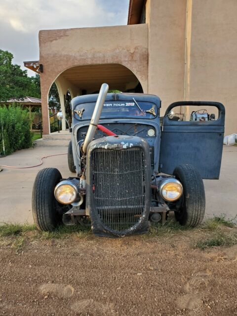 Ford Pickup 1935 image number 0