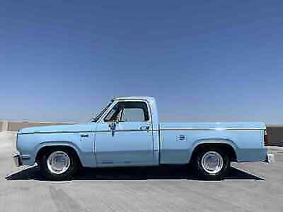 Dodge D100 1977 image number 2