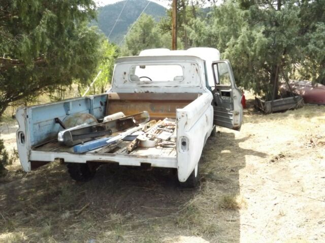 Chevrolet C-10 1960 image number 18