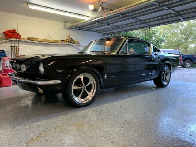 Ford Mustang 1965 image number 0