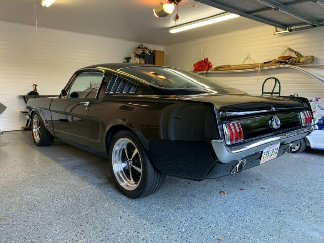 Ford Mustang 1965 image number 25