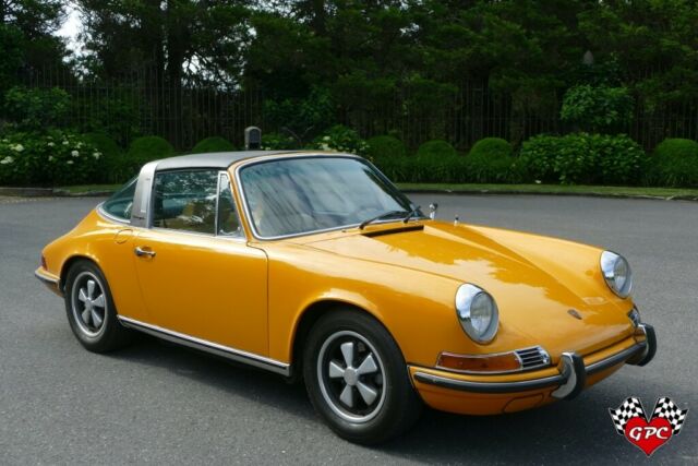 Porsche 911 1972 image number 2