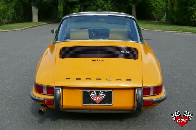 Porsche 911 1972 image number 31