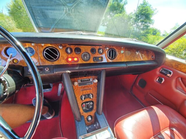 Rolls-Royce Silver Shadow 1972 image number 40