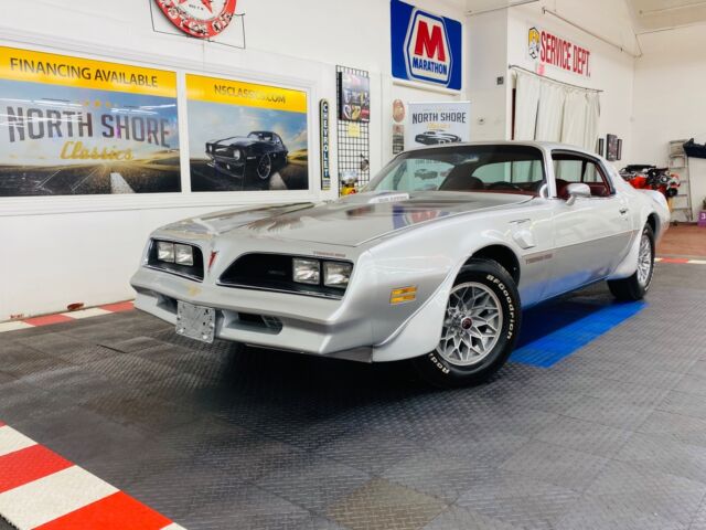 Pontiac Firebird 1977 image number 10