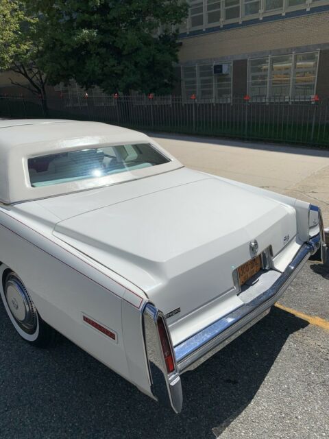 Cadillac Eldorado 1977 image number 33