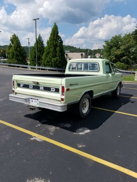 Ford F250 1972 image number 33