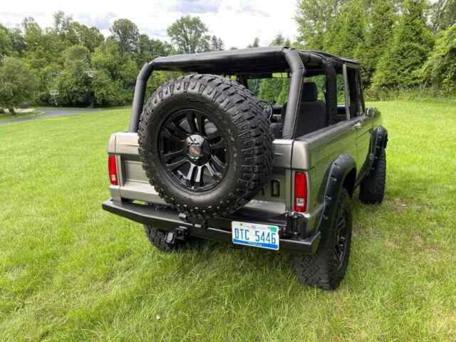 Ford Bronco 1974 image number 28