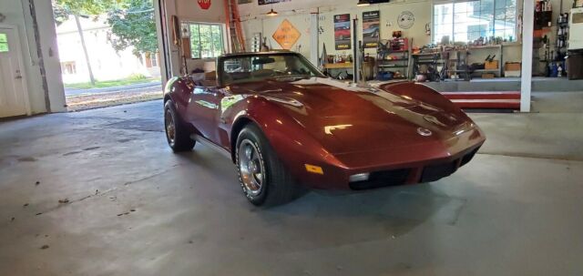 Chevrolet Corvette 1974 image number 21