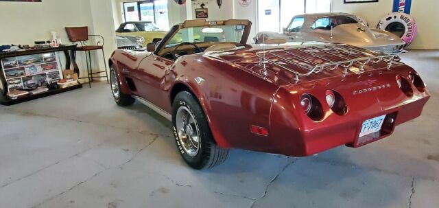 Chevrolet Corvette 1974 image number 27