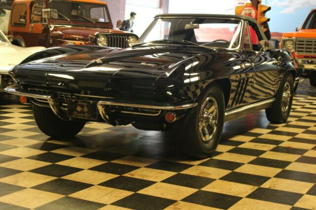 Chevrolet Corvette 1966 image number 10