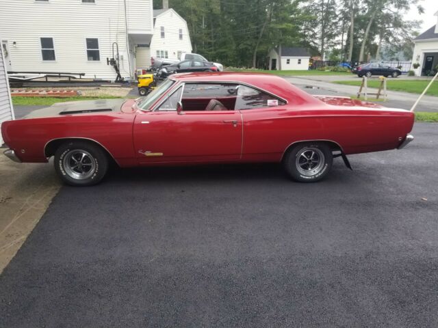 Plymouth Road Runner 1968 image number 0