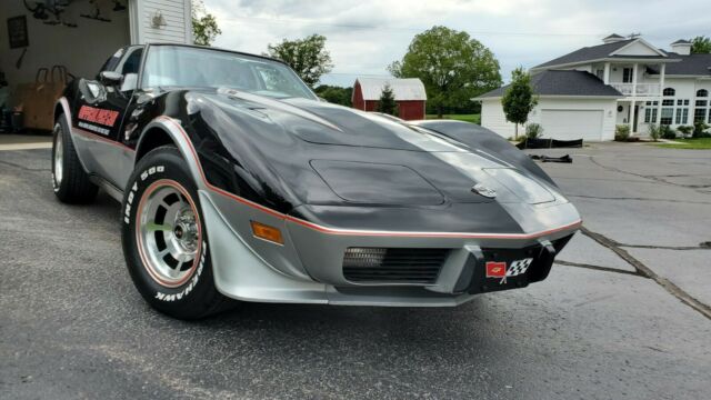 Chevrolet Corvette 1978 image number 1