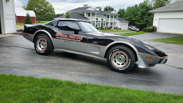 Chevrolet Corvette 1978 image number 2