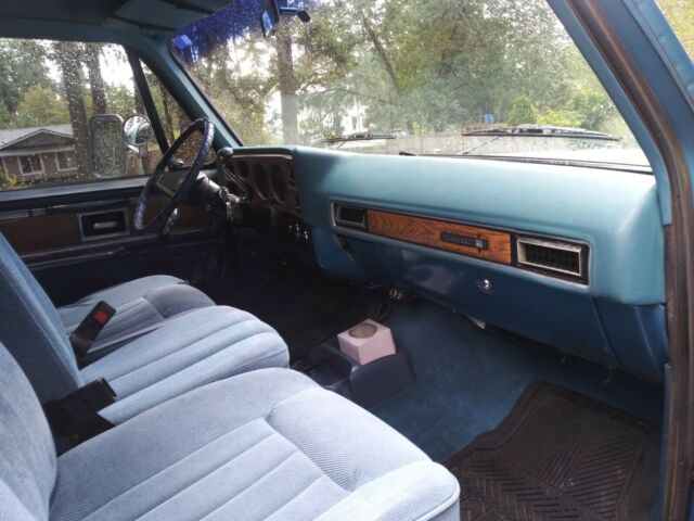 Chevrolet C/K Pickup 2500 1977 image number 38