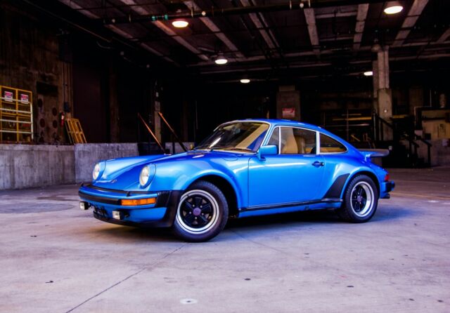 Porsche 930 1977 image number 1