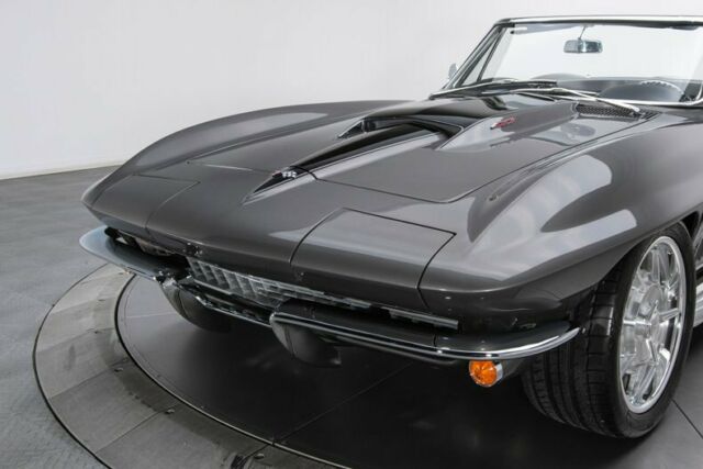 Chevrolet Corvette 1967 image number 16