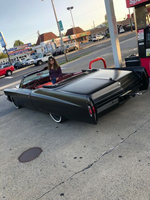 Cadillac DeVille Convertible 1968 image number 10