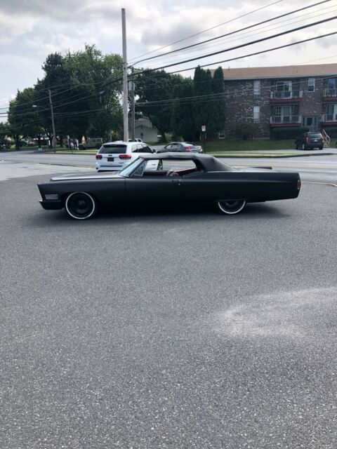 Cadillac DeVille Convertible 1968 image number 15