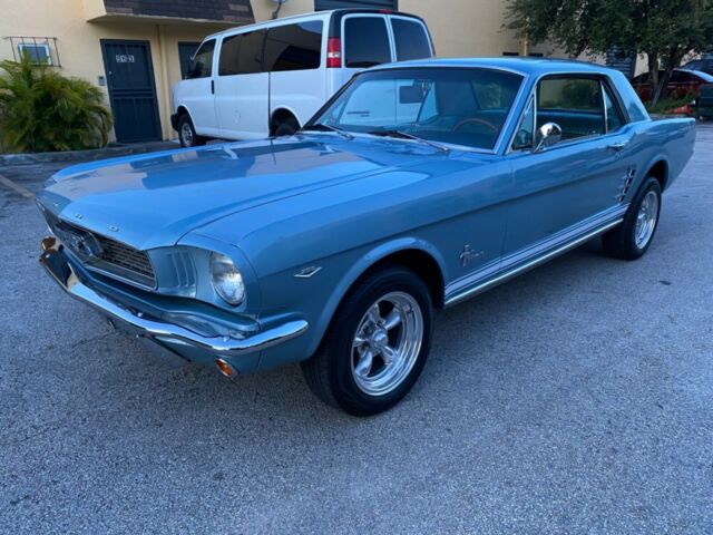 Ford Mustang 1966 image number 35