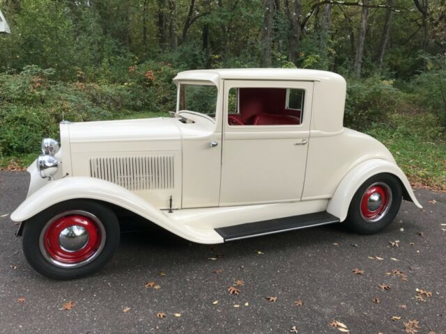 Ford Coupe 1931 image number 21