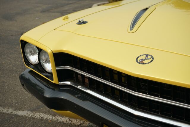 Plymouth Road Runner 1973 image number 11