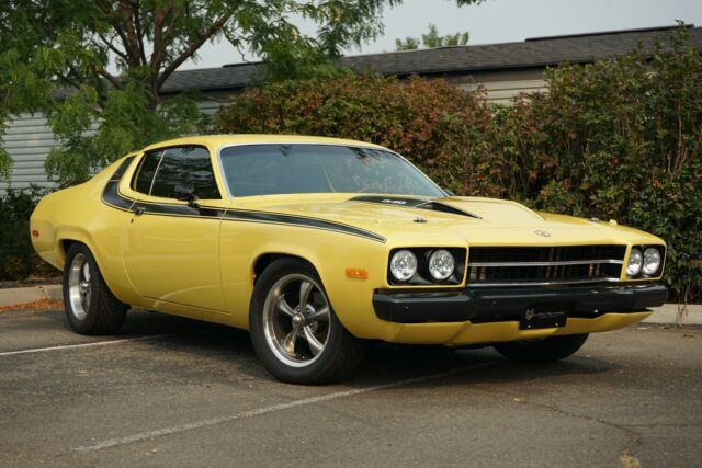 Plymouth Road Runner 1973 image number 19