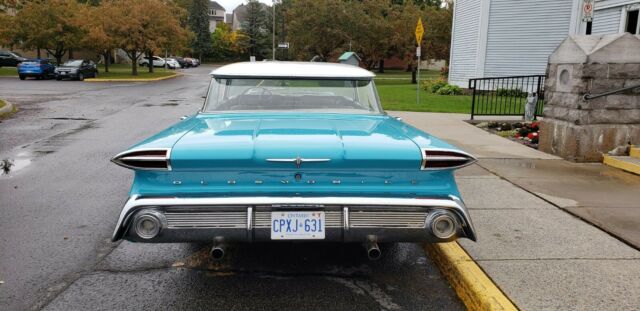 Oldsmobile Ninety-Eight 1960 image number 27